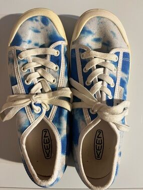 Keen Womens Blue Tie-Dye Canvas Sneakers